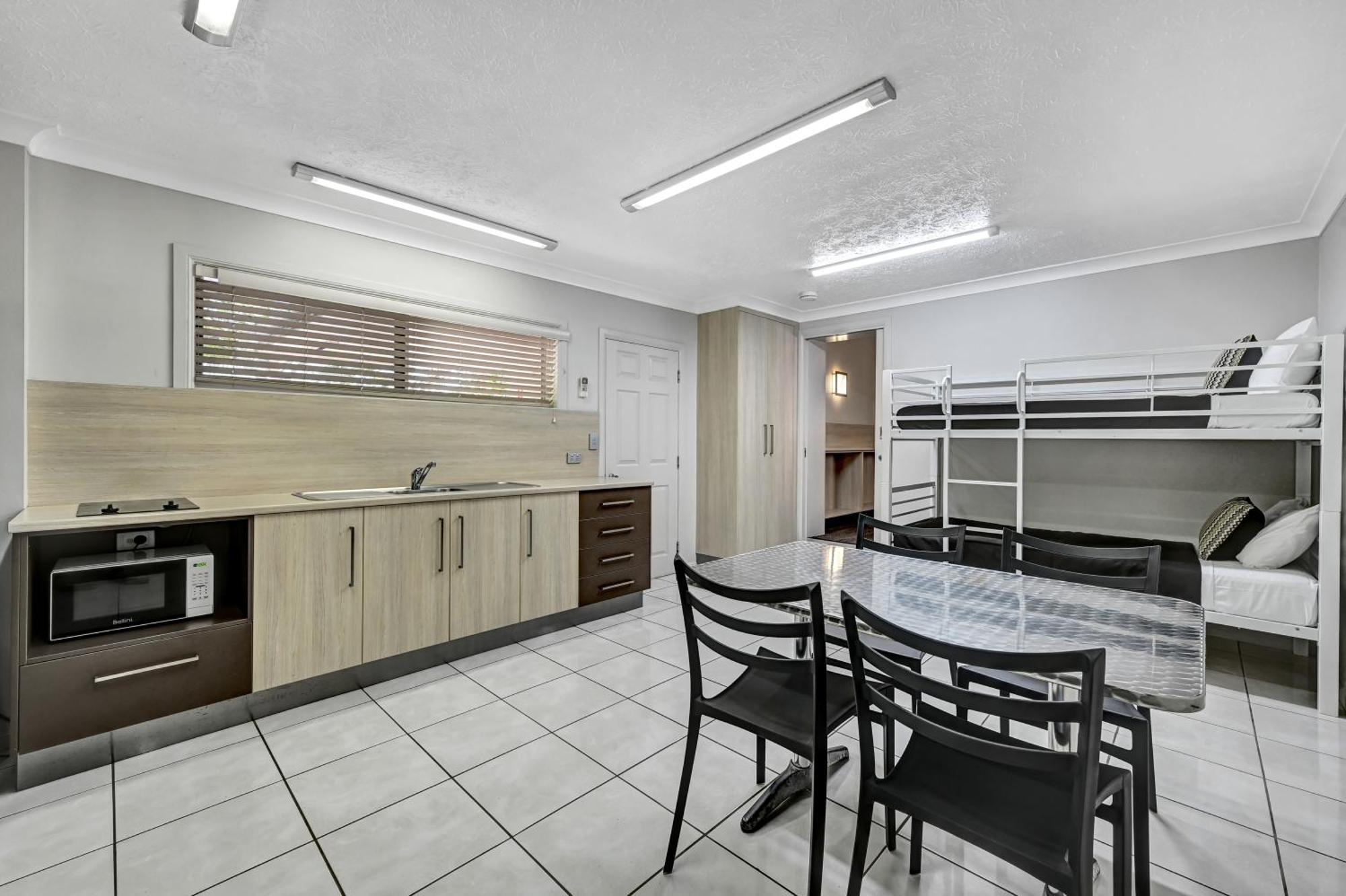 City Oasis Inn Townsville, Surestay Collection By BW Экстерьер фото