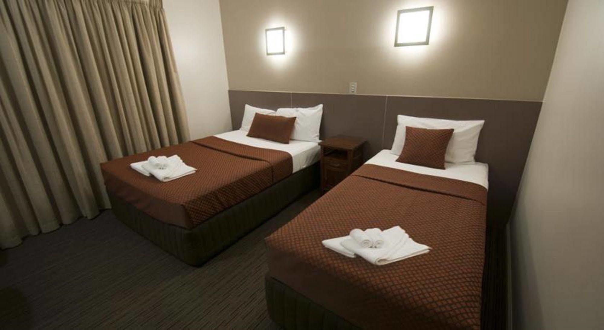 City Oasis Inn Townsville, Surestay Collection By BW Экстерьер фото